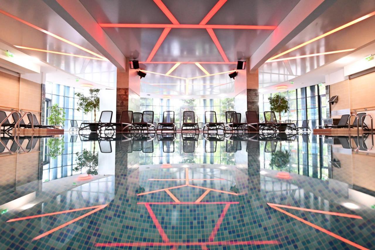 Hotel Eger & Park ภายนอก รูปภาพ